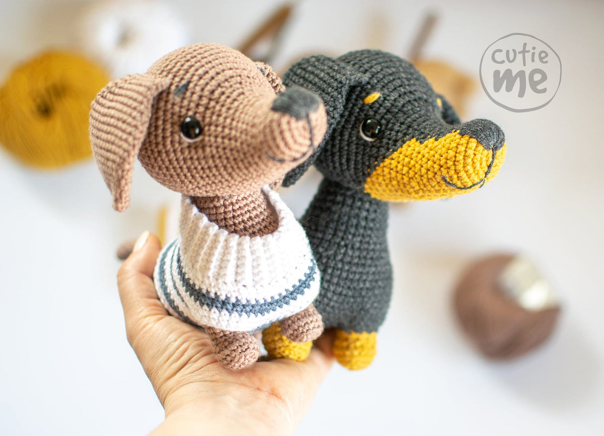 Crochet Dachshund Dog Pattern PDF | Yumi in a Sweater