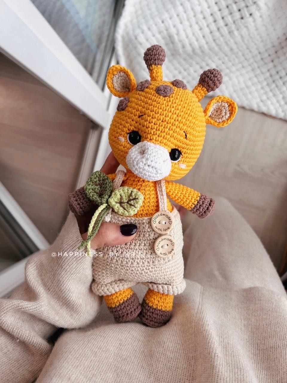 Giraffe Crochet Pattern | Cuddle Size Floppy Amigurumi PDF