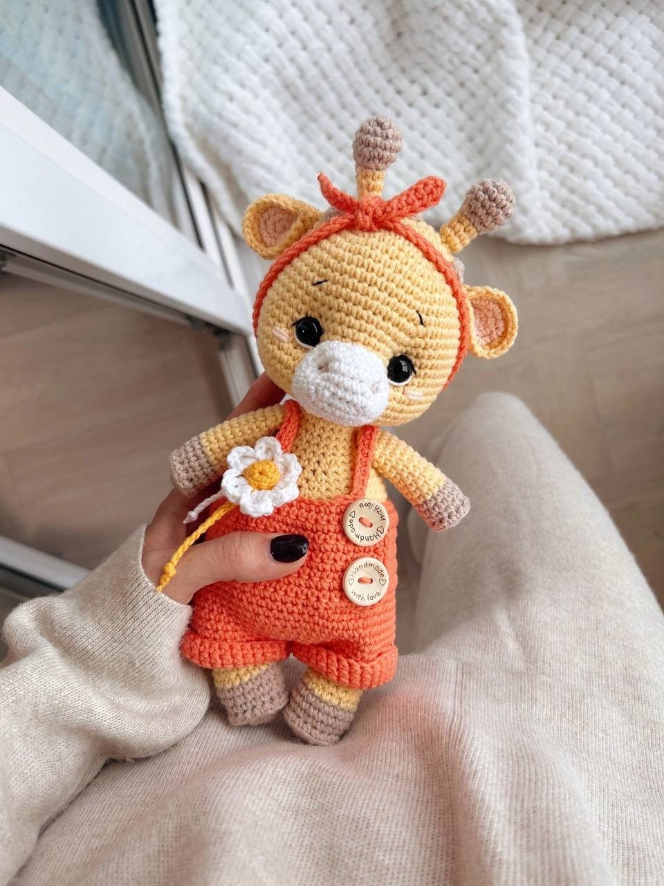 Giraffe Crochet Pattern | Cuddle Size Floppy Amigurumi PDF