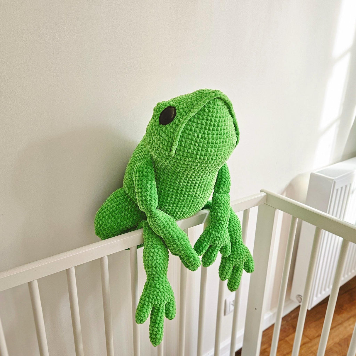 Digital PDF Big Frog Crochet Pattern | Giant Amigurumi