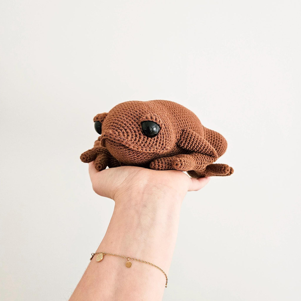 Digital PDF Big Frog Crochet Pattern | Giant Amigurumi