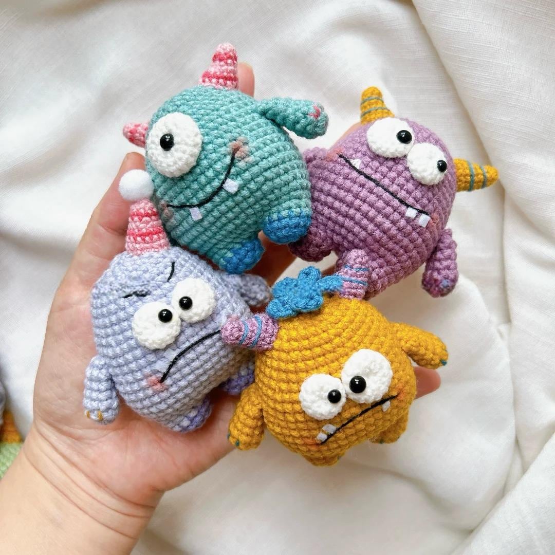 Digital PDF Mini Monsters Crochet Pattern | Keychain Set